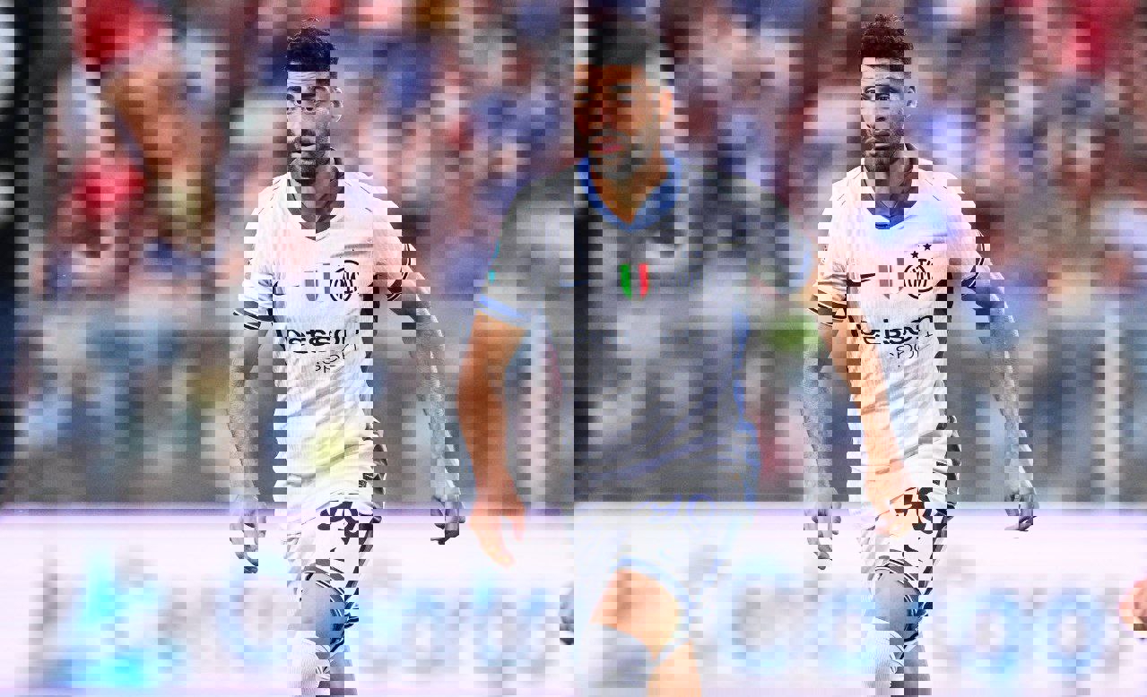 2069572