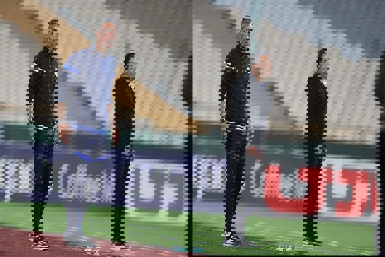 2069828