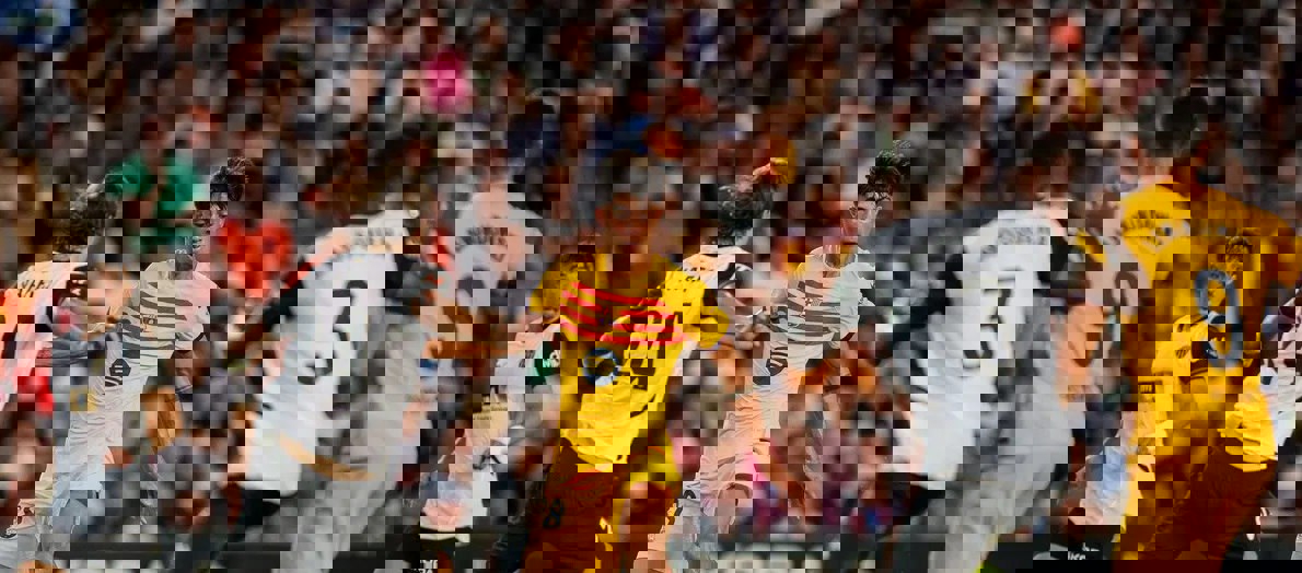 2069830