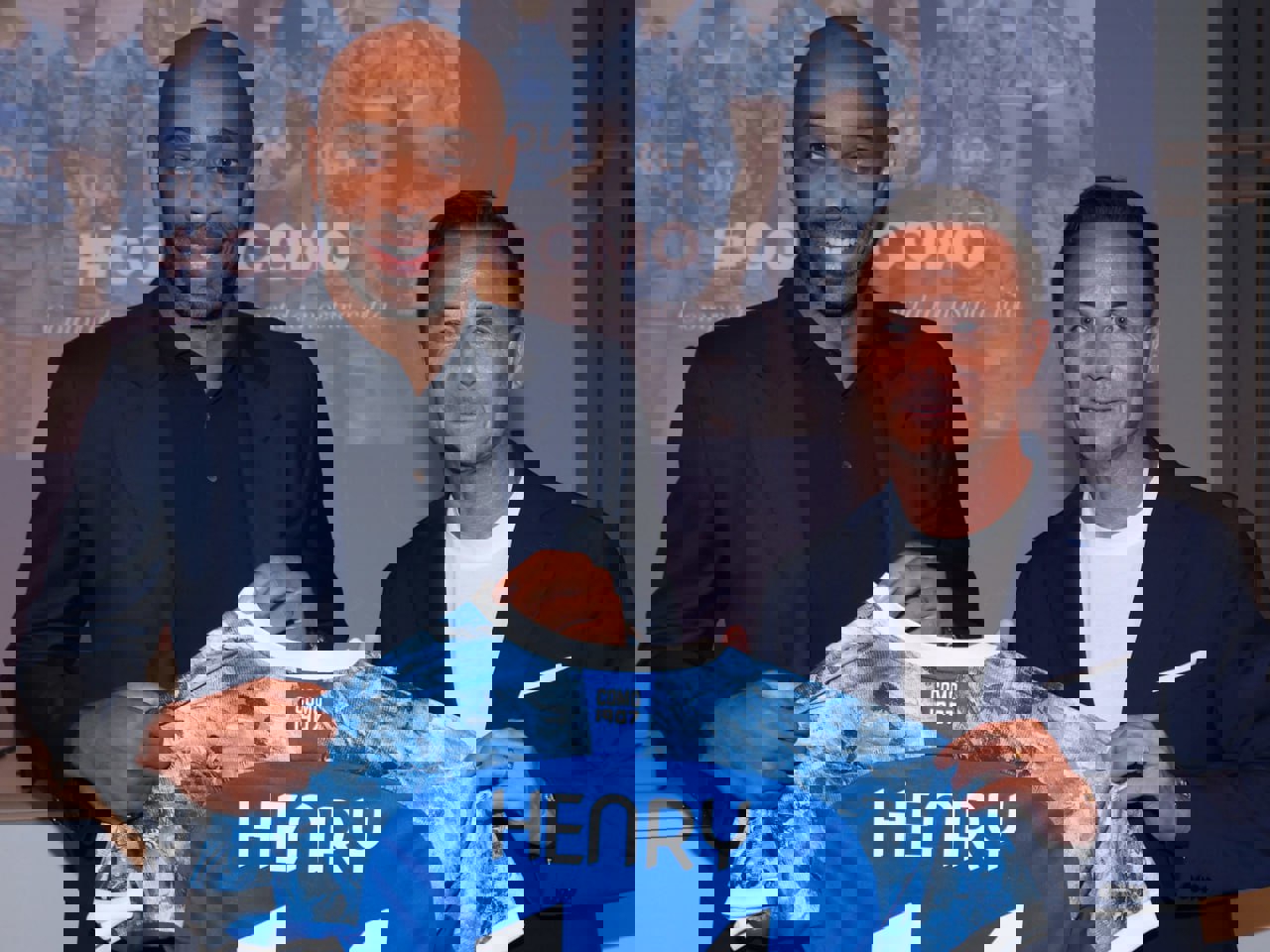 2069942