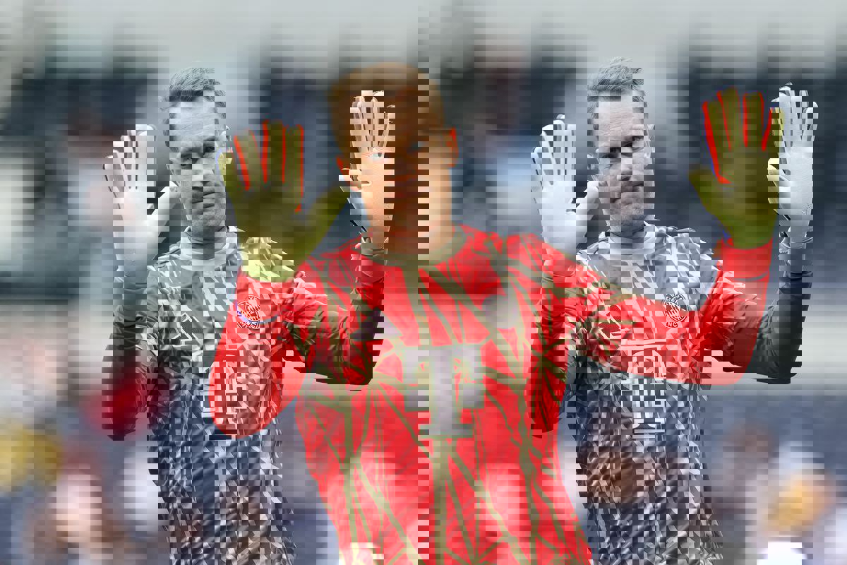 2069977