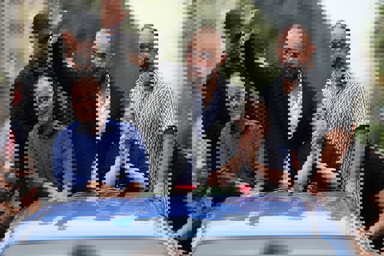 2070002