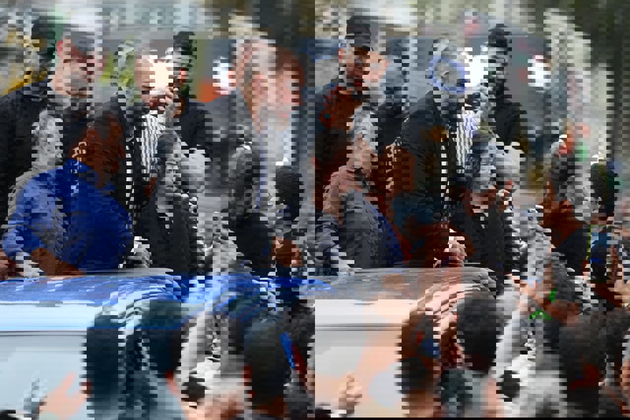2069999