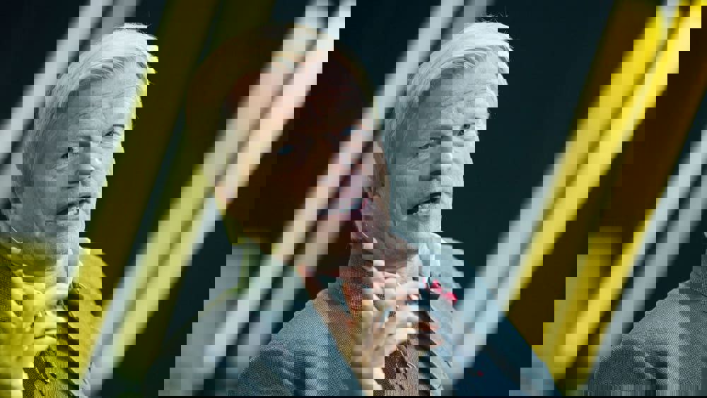 2070124