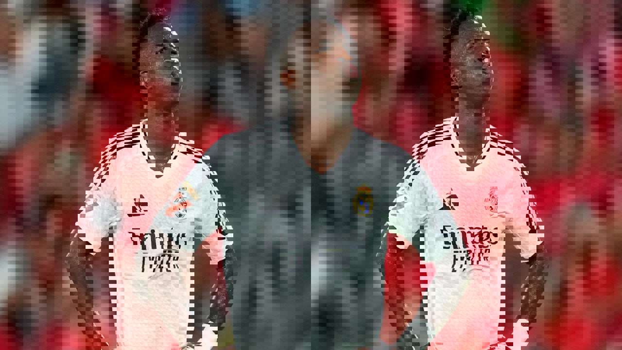 2070208