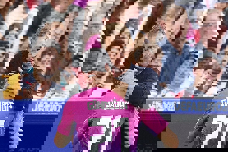 2070333