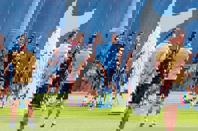 2070294