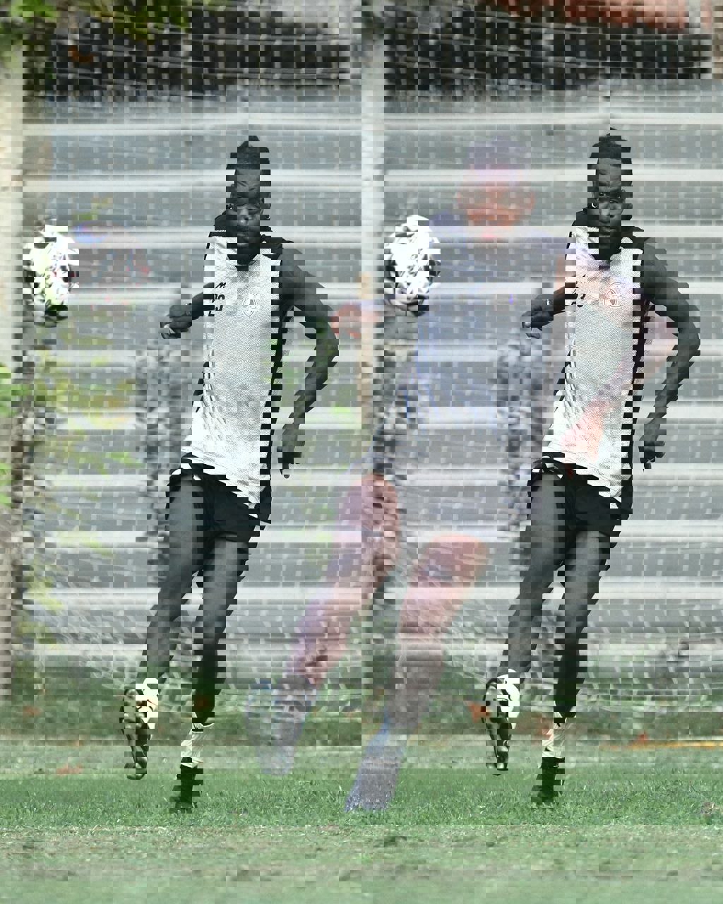 2070671