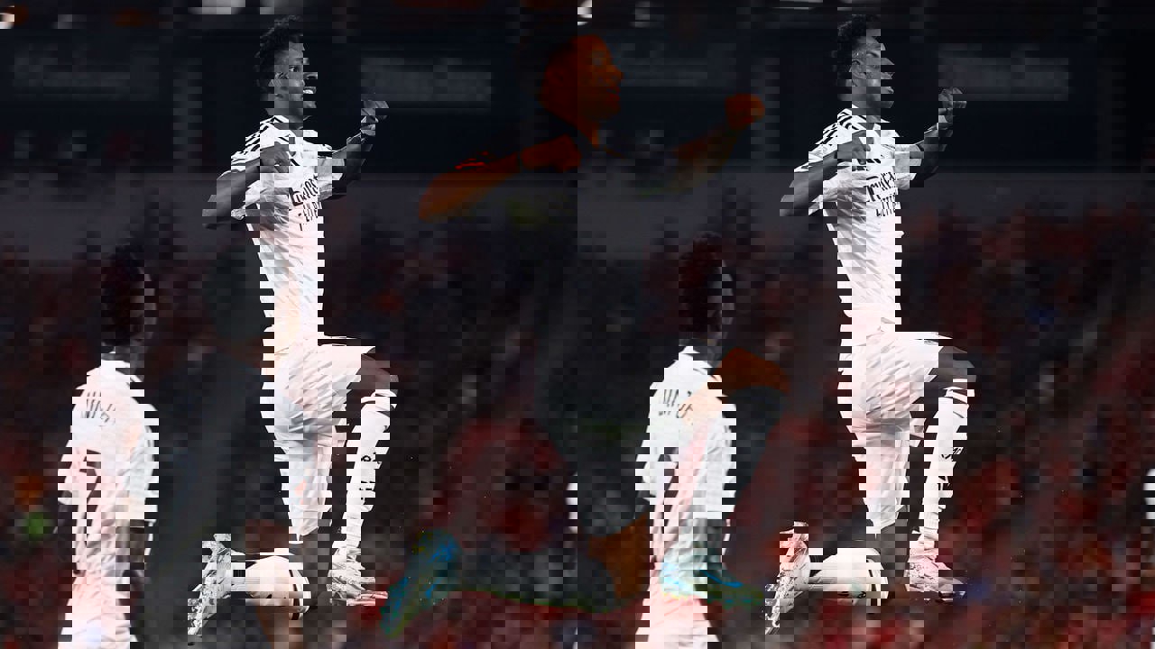 2070499