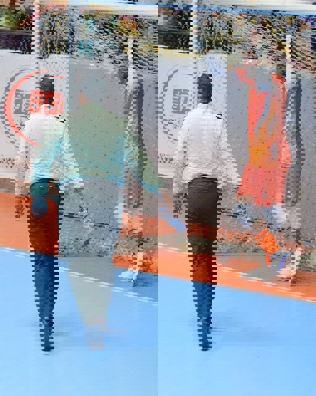 2070784
