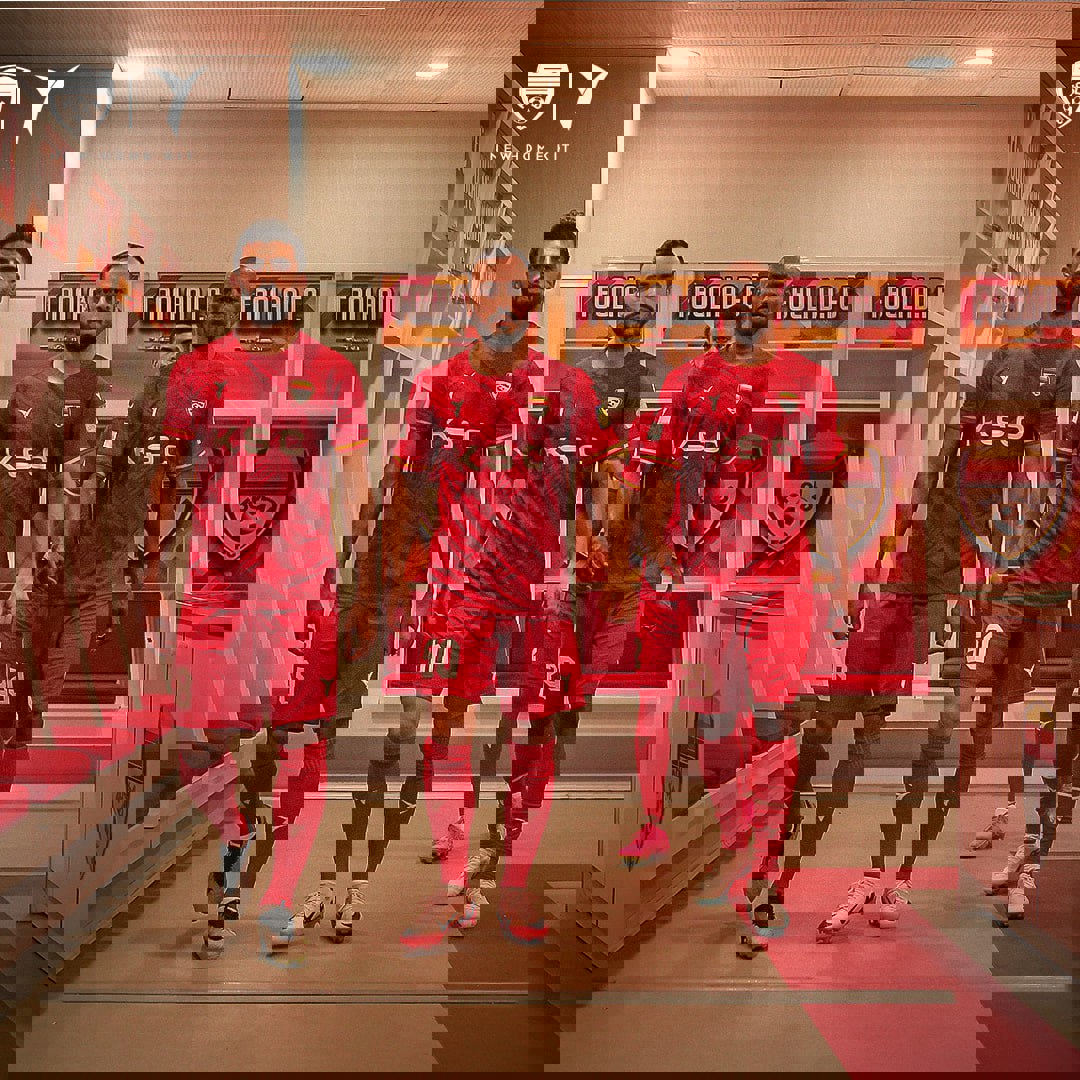 2070836