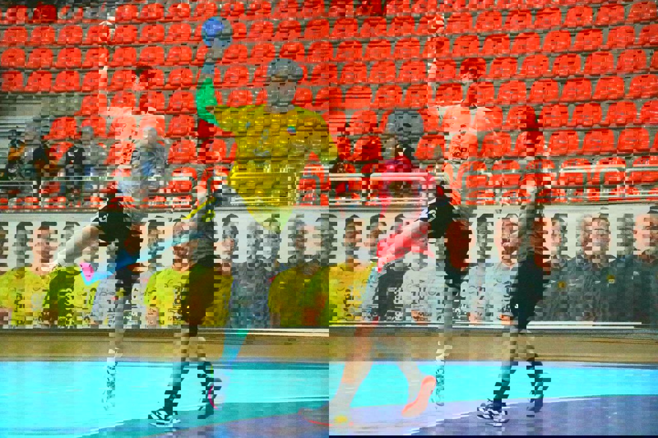 2070817