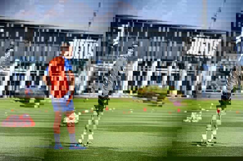 2070906
