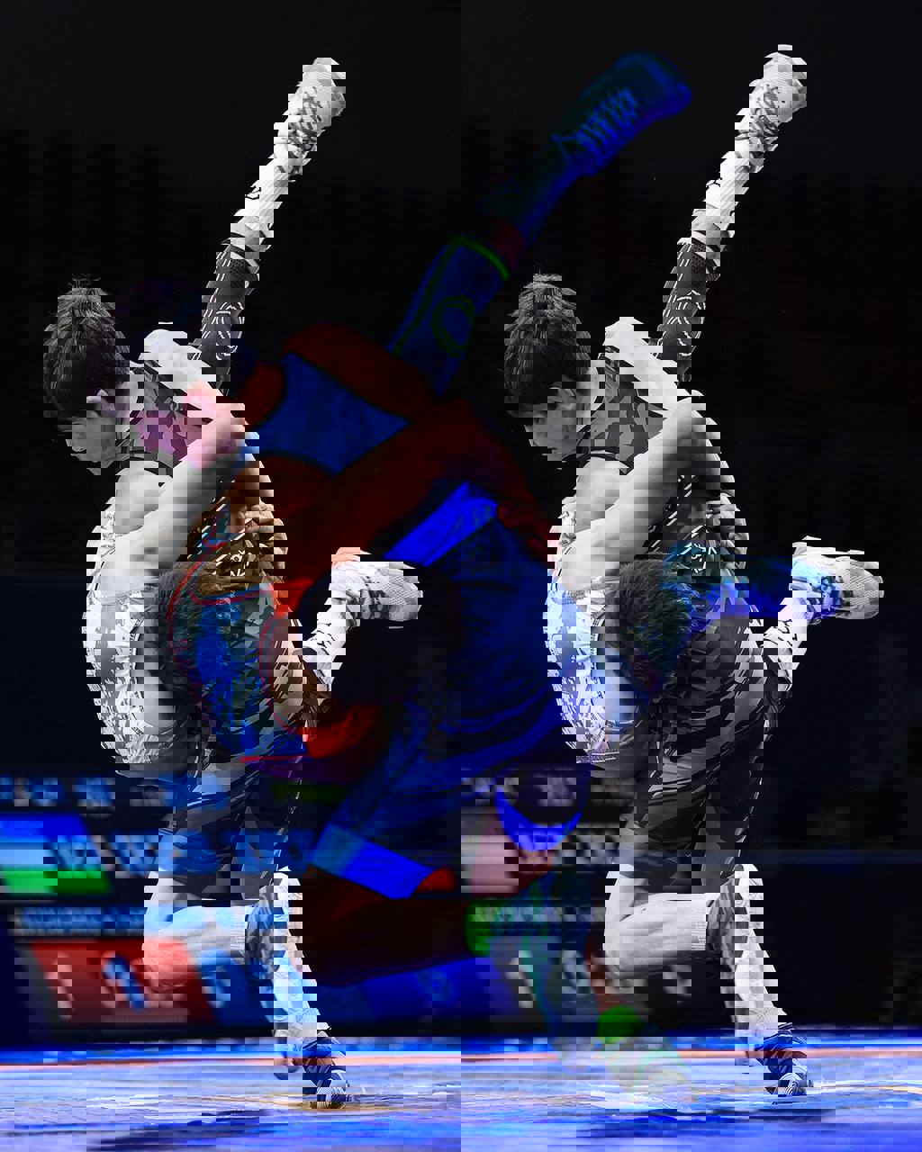 2070988