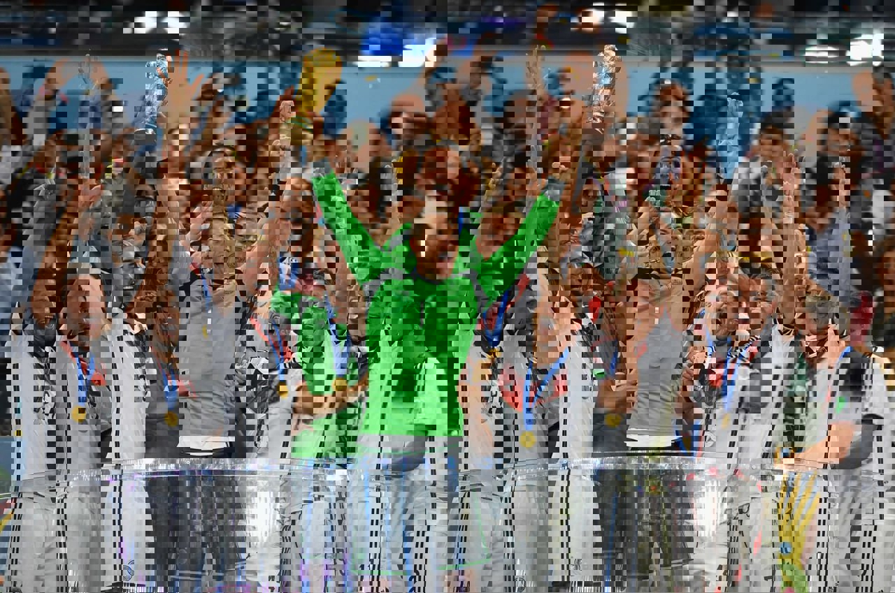 2070980