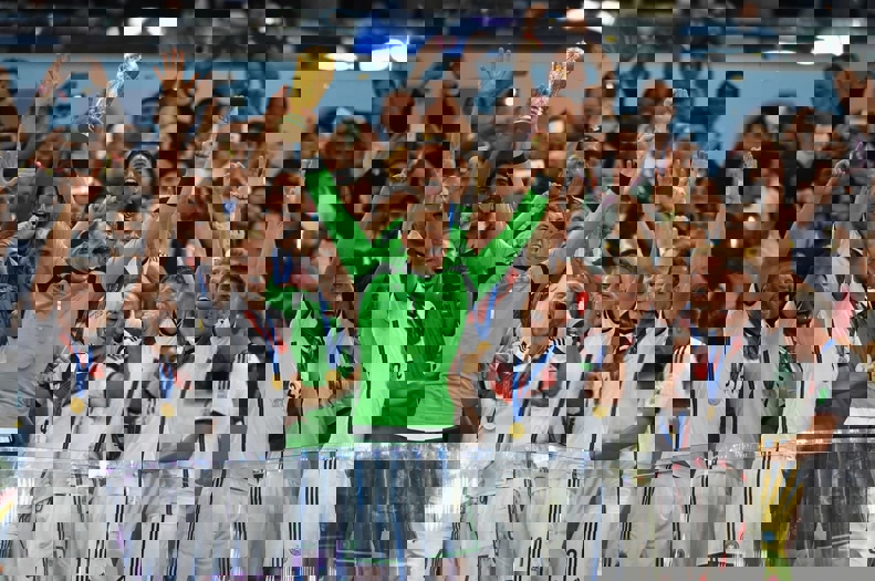2070980