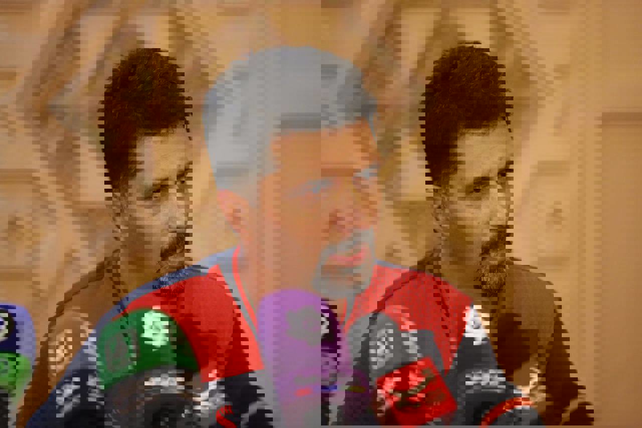 2070973