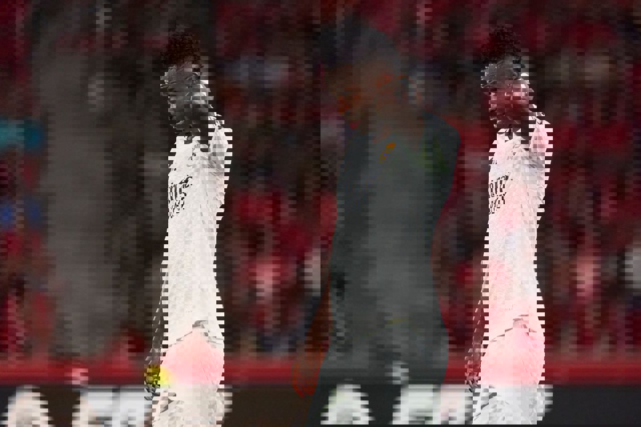 2070995