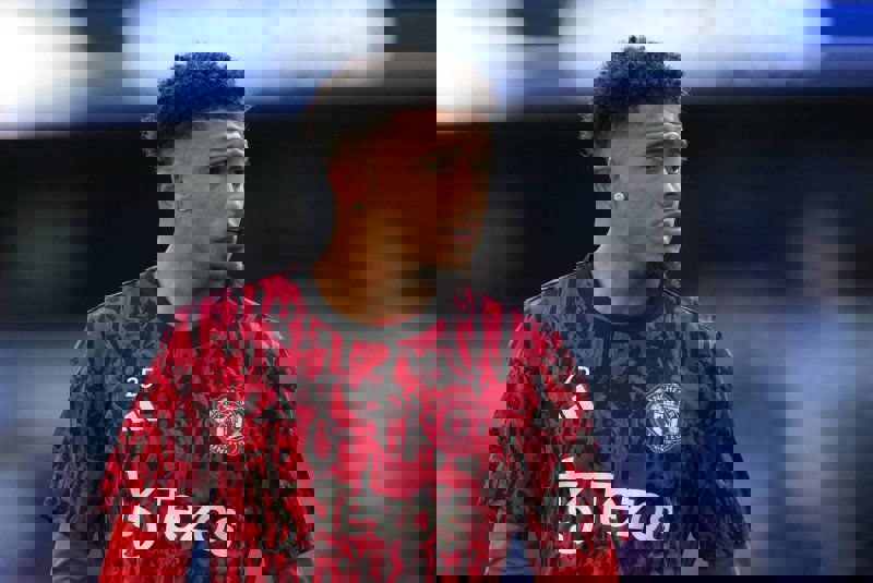 2071095