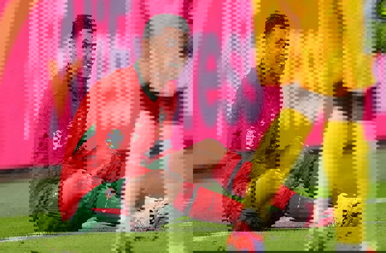 2071366
