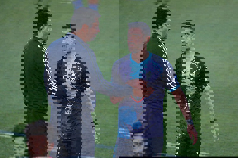 2071238