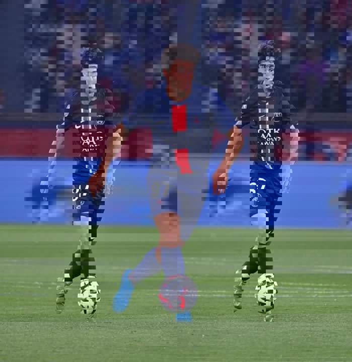 2071885