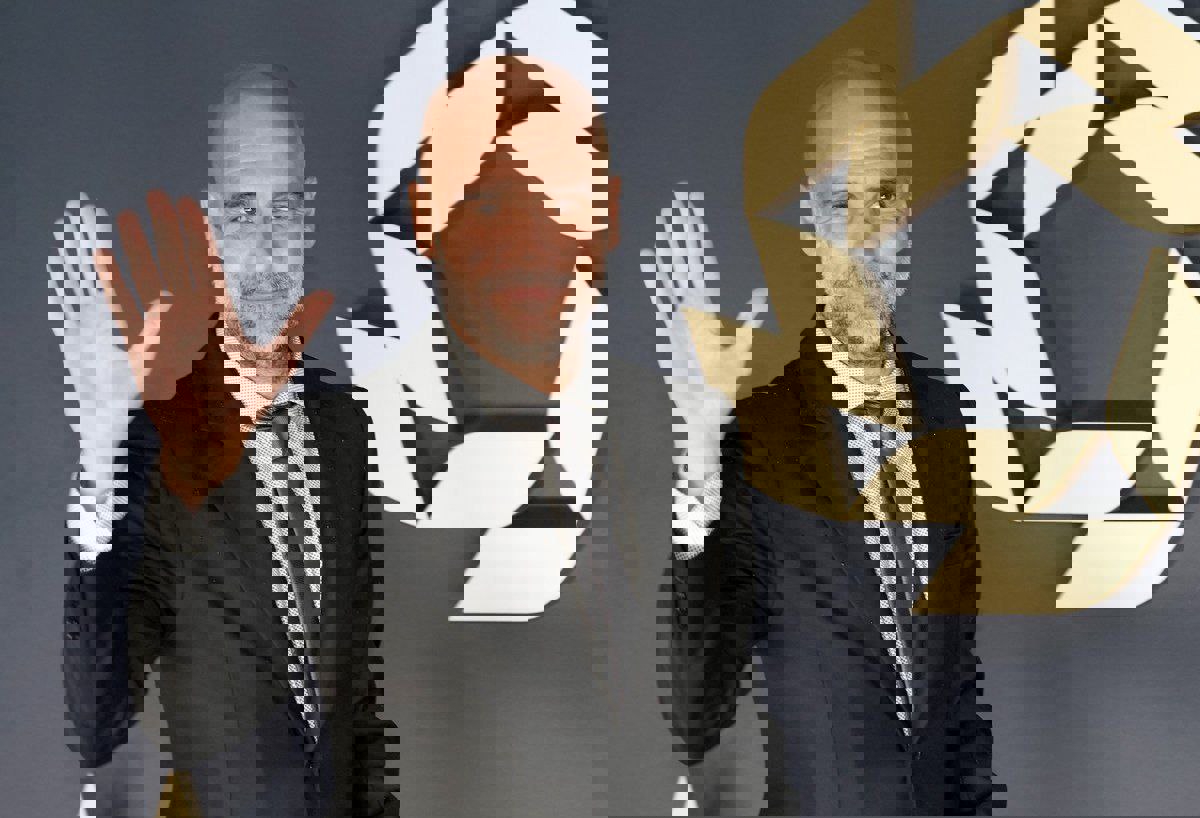 2071618