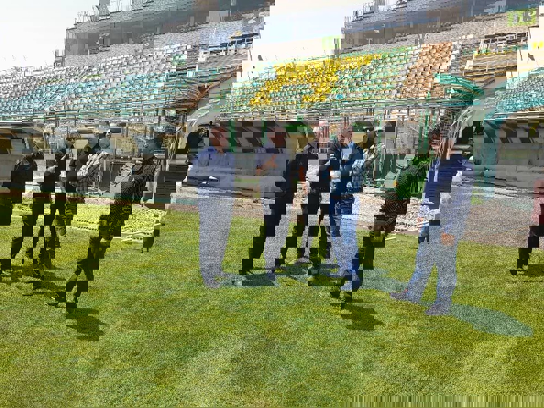 2071624