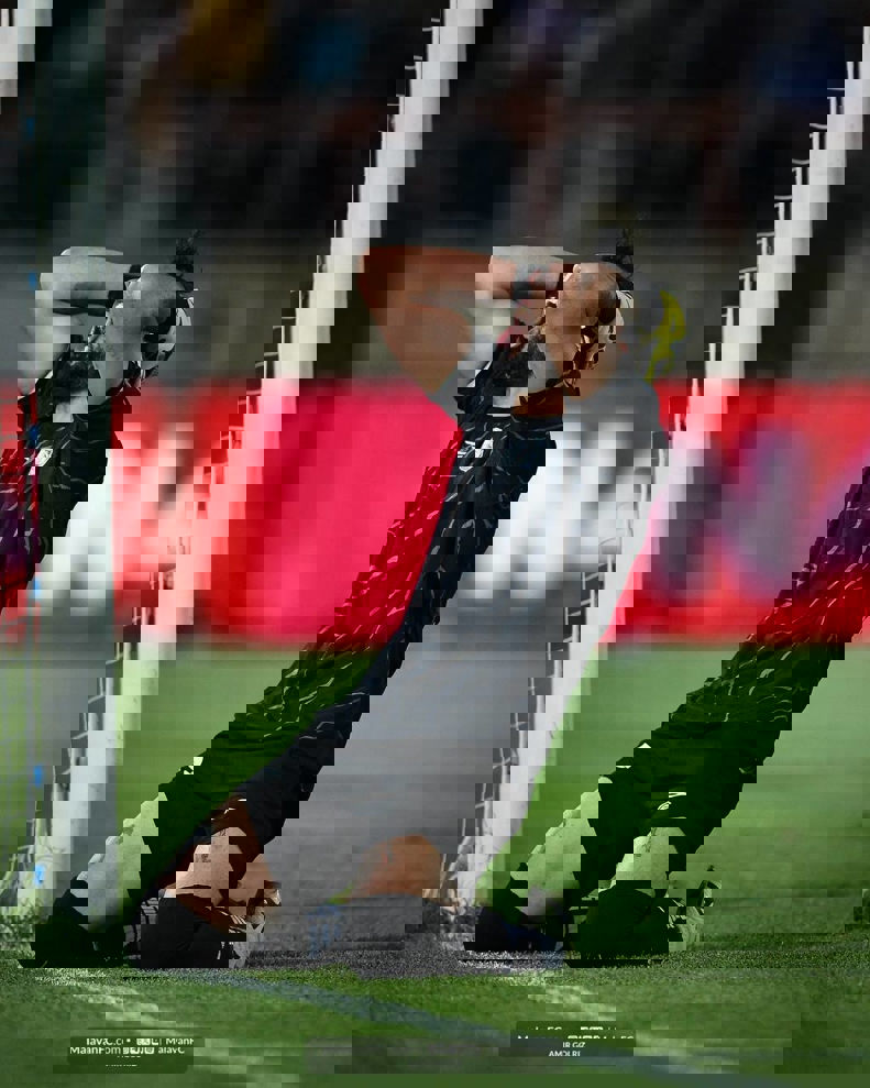 2071976