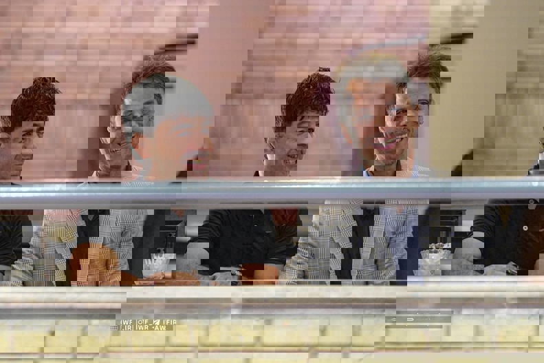 2072106