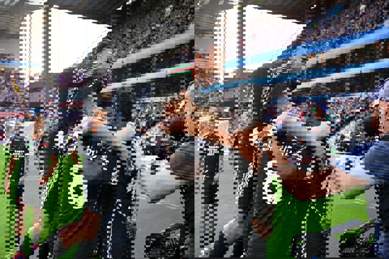 2072376