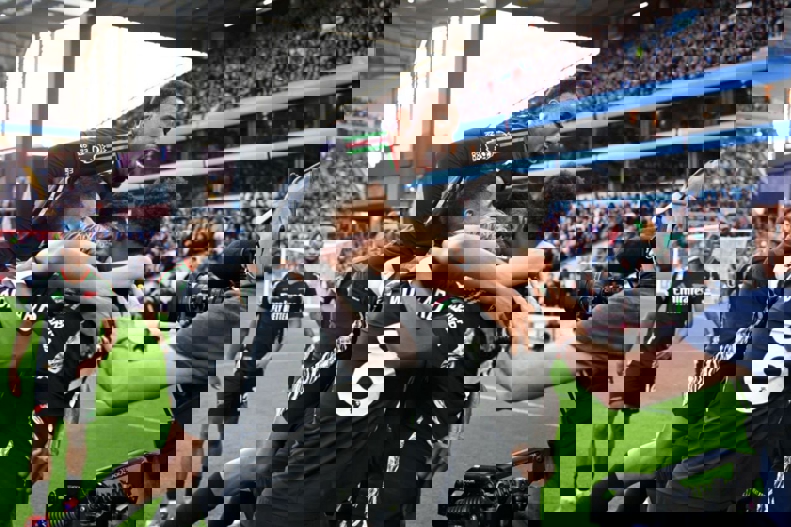 2072376