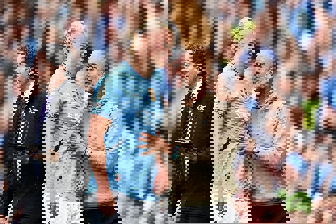 2072305