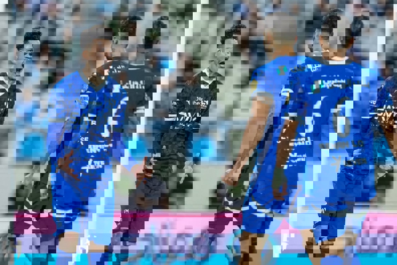 2072808