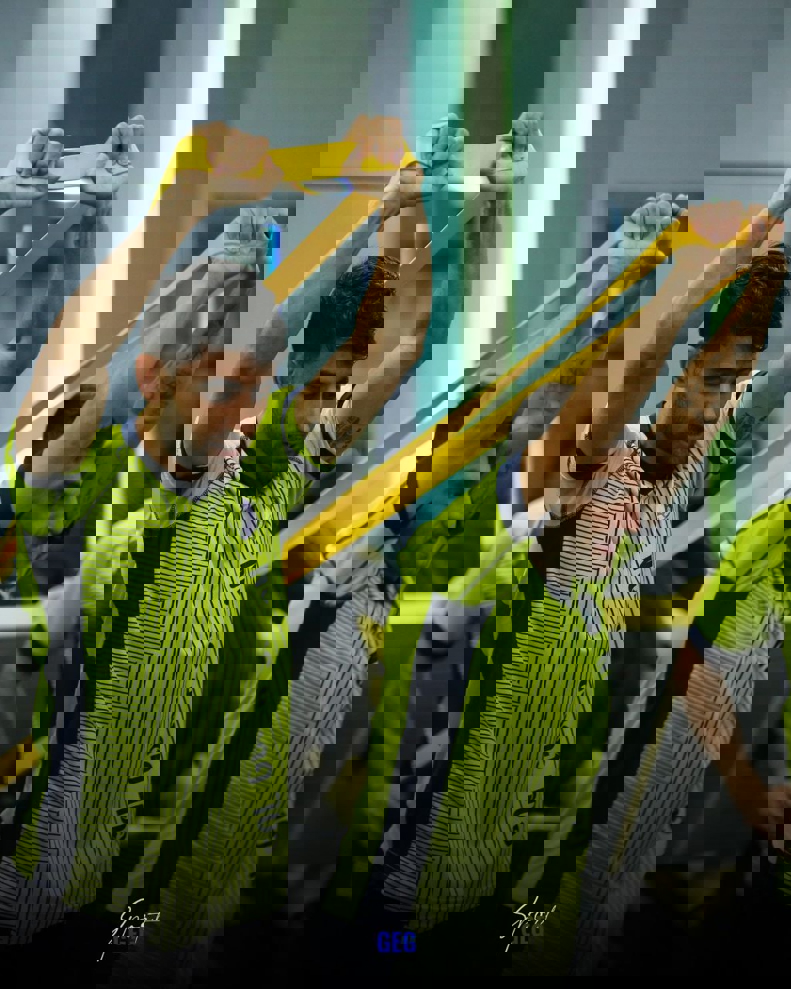 2072872