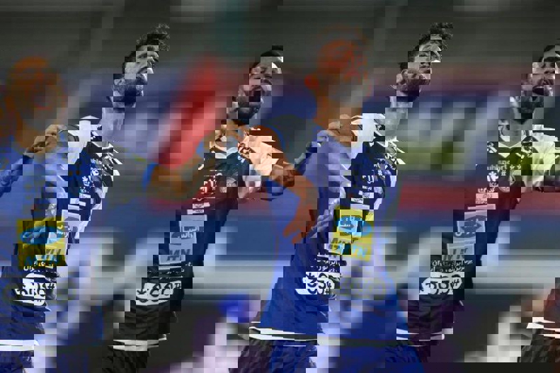 2072901