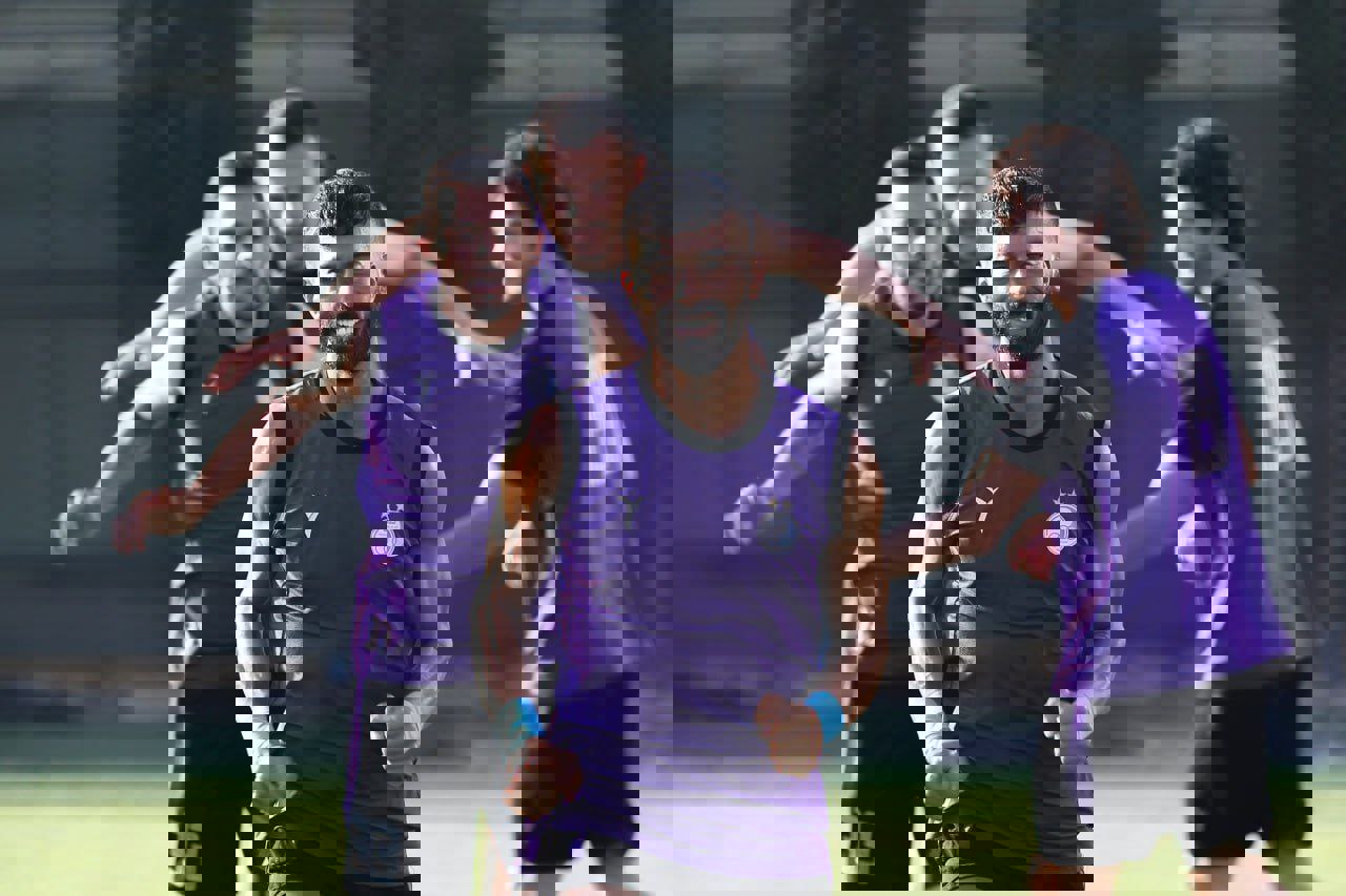 2073301