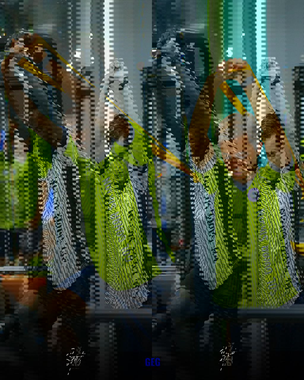 2072871