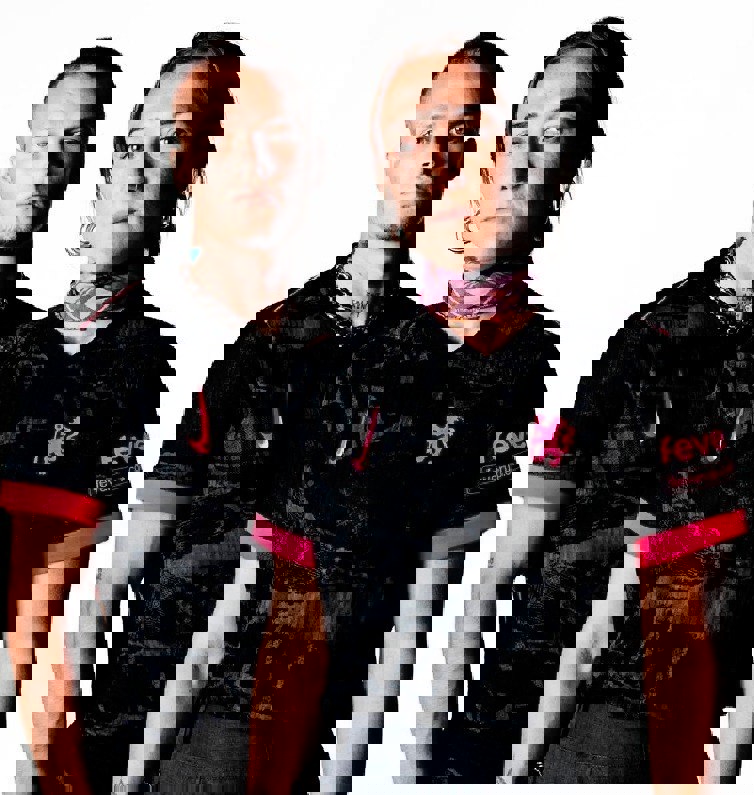 2072938