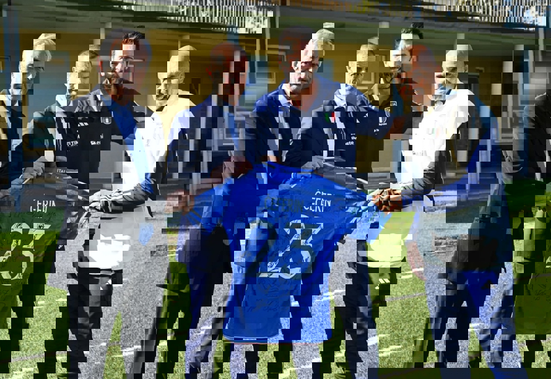 2073101