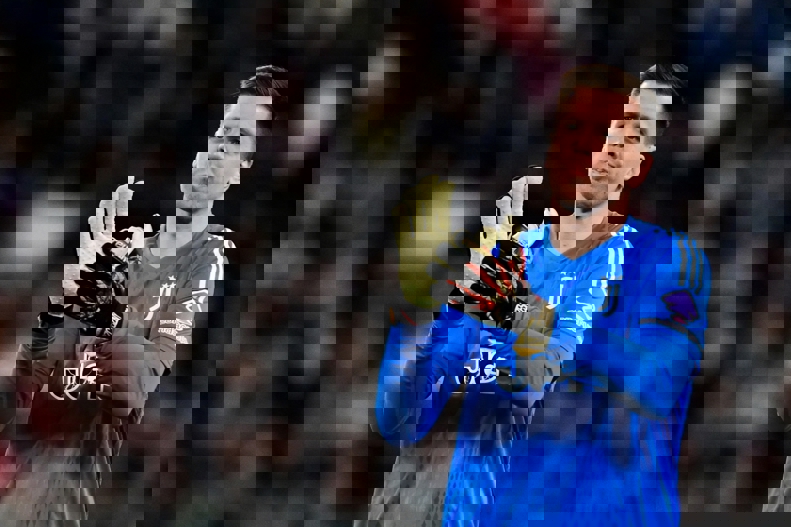 2073062