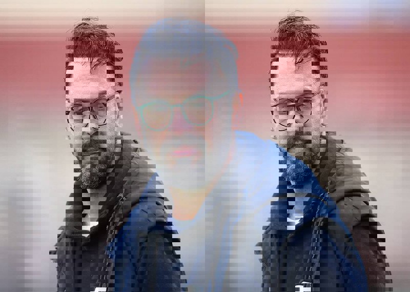 2073169