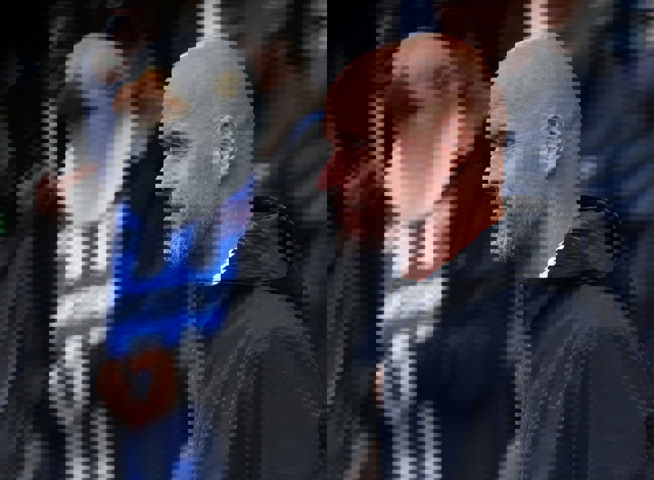 2073137