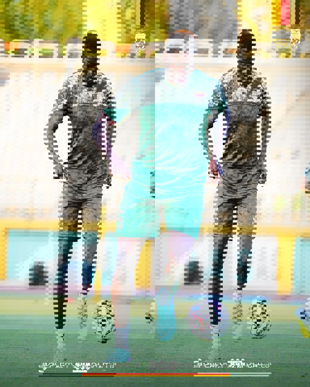 2073216