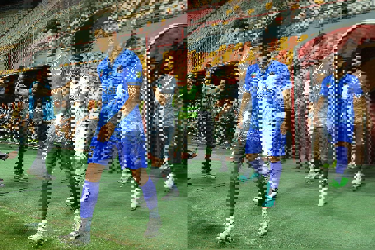 2073366
