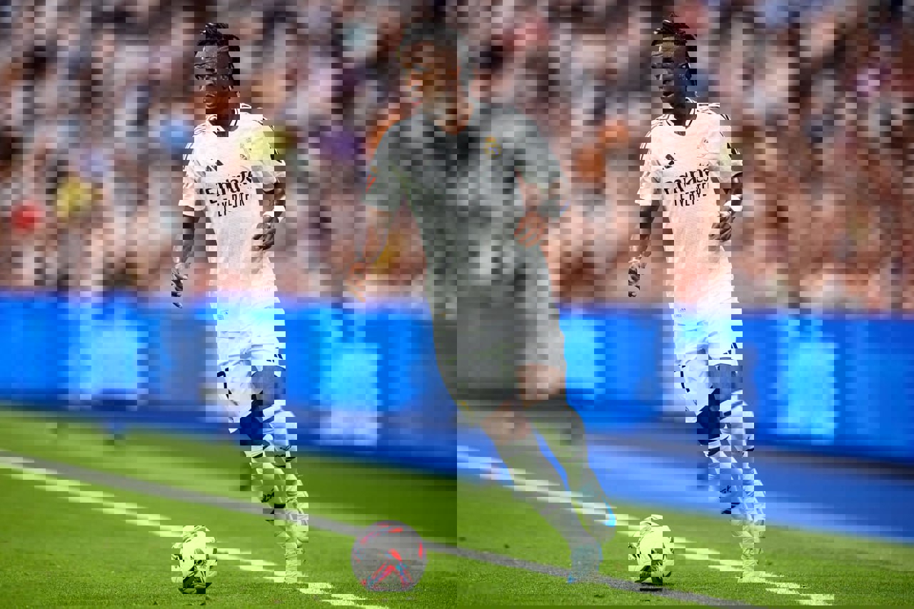 2073482