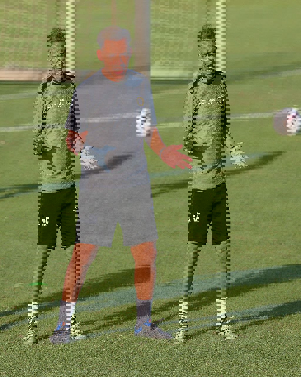 2073501