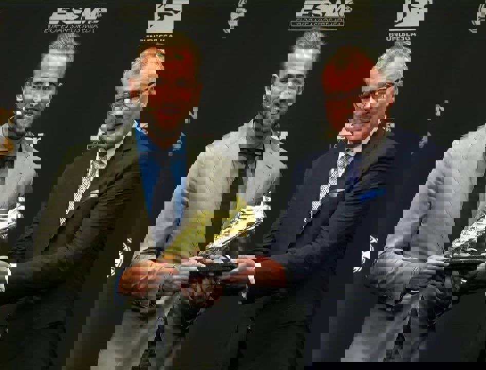 2073545