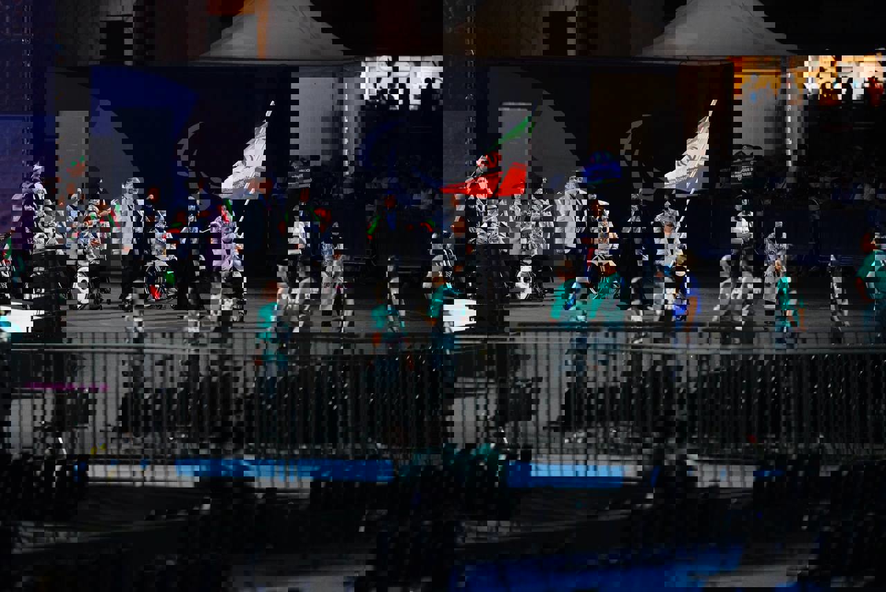 2074001