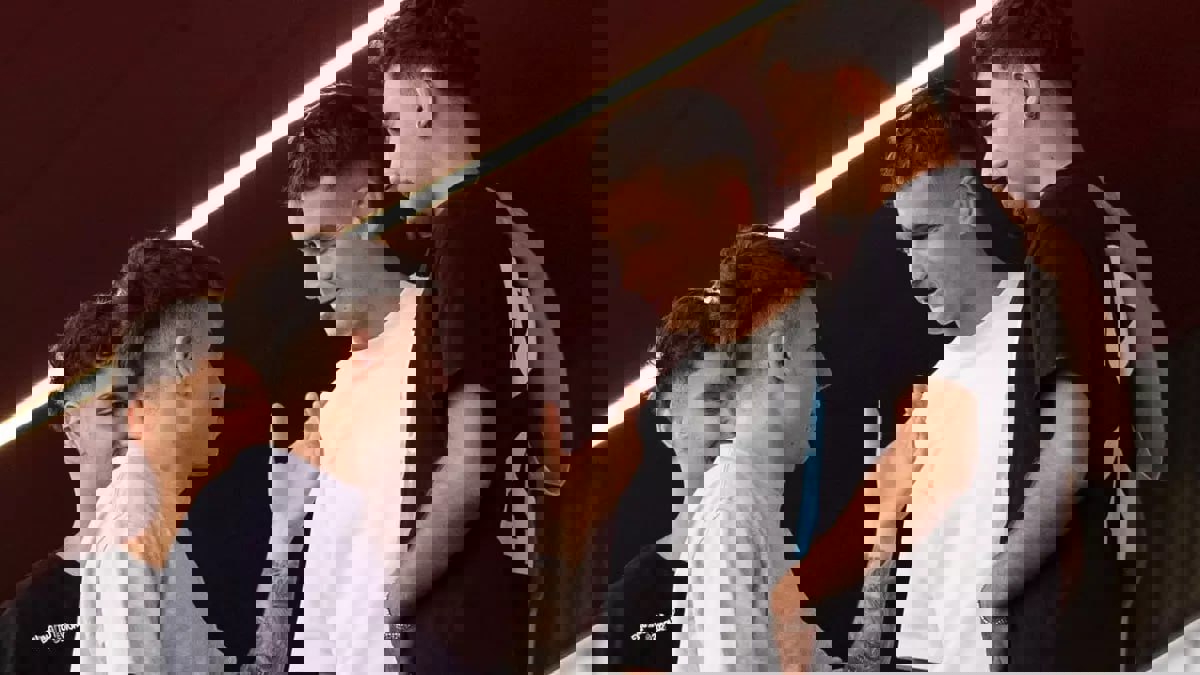 2073803